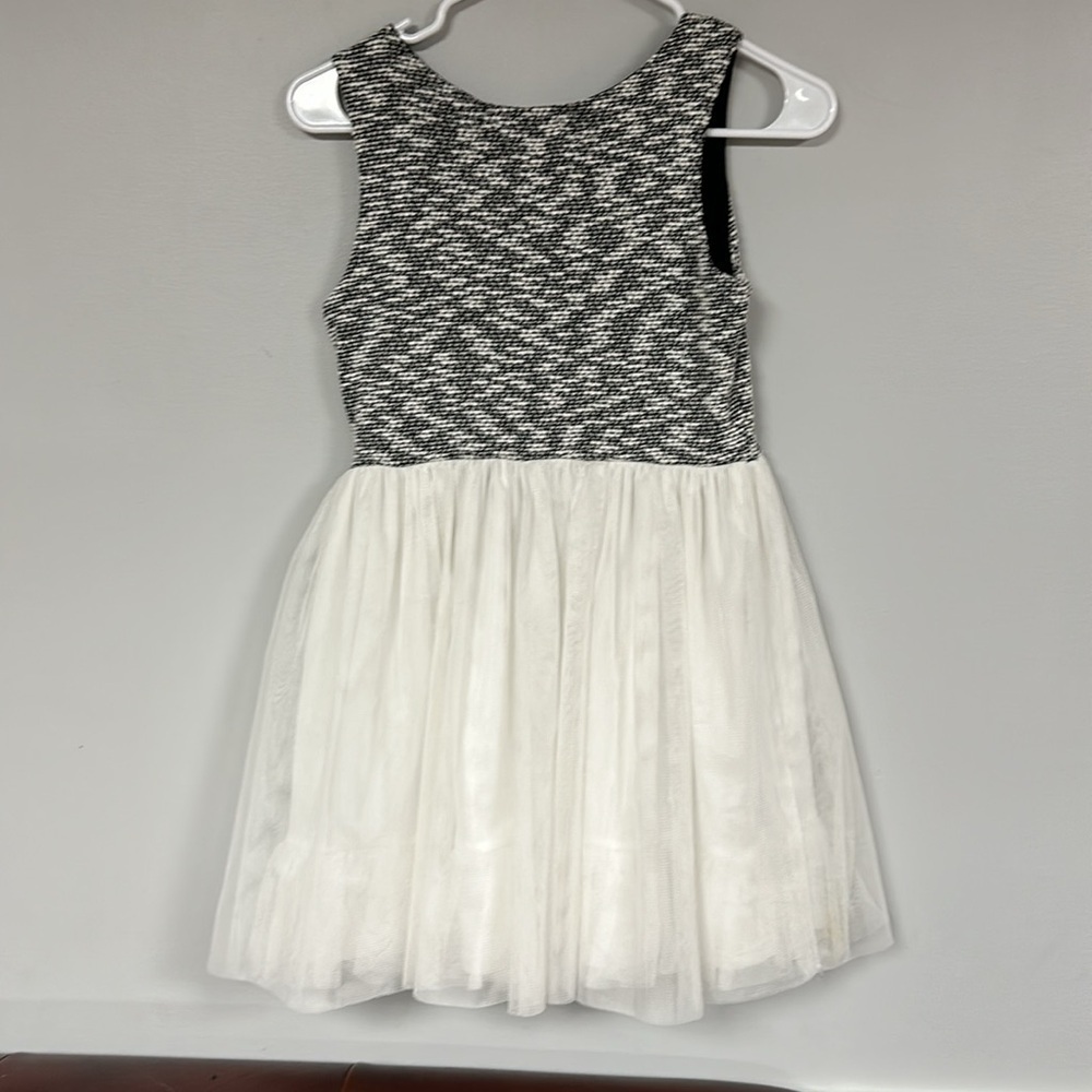 Knit Works Girls Party Black & White dress, Lots of Layers, Fully Lined, 14 - Picture 3 of 8